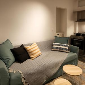 A kitchen or kitchenette at Theis Seafront Retreat - Loutra Seaview Bliss