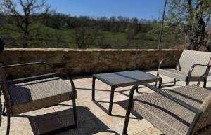 Balkón alebo terasa v ubytovaní Petite grange de charme à Miers