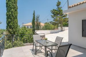 Balkón nebo terasa v ubytování Ionian Home