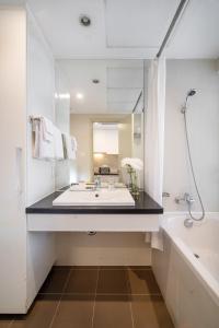 Ένα μπάνιο στο Phu My Hung - Saigon South Serviced Apartments 1 - Near Vivo City Mall +37 φωτογραφίες