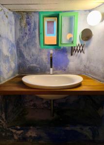 Koupelna v ubytování Color Suites