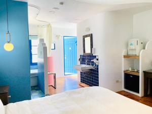 Dapur atau dapur kecil di Canaan B&B Kenting