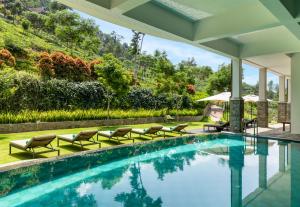 Bazén v ubytování Anasa Wellness Resort nebo v jeho okolí
