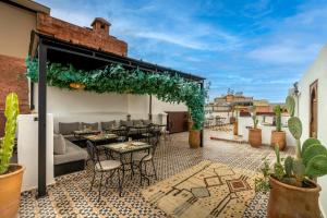 Rõdu või terrass majutusasutuses Riad Mokha Mokha & Spa