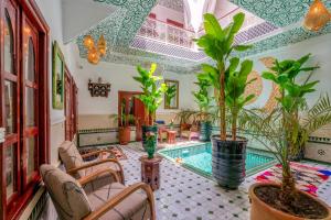 Istumisnurk majutusasutuses Riad Mokha Mokha & Spa