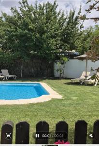 Πισίνα στο ή κοντά στο Charming Villa in Setenil de las Bodegas with Private Pool