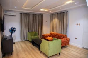 Fotografie z fotogalerie ubytování Residential Quarters osogbo v destinaci Okinni