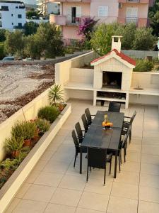 Balkón nebo terasa v ubytování Brand New 3BR Apartment with Rooftop Sea View & Pool Villa Fiorentini Ciovo