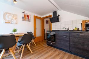 Kuchyň nebo kuchyňský kout v ubytování Ferienwohnung Cordula