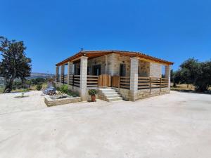 Gallery image of Vrisses Cretan Retreat -Pool -Mountain View in Vryses