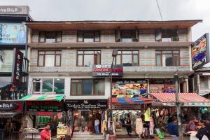 入住Hotel Vijayant - By The Mount Heaven的客人