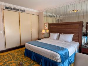 Postel nebo postele na pokoji v ubytování Habitat Hotel All Suites - Jeddah