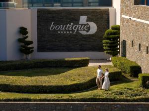Domáce zviera alebo zvieratá hostí v ubytovaní Boutique 5 Hotel & Spa - Adults Only