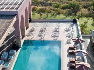 Bazén v ubytovaní Boutique 5 Hotel & Spa - Adults Only alebo v jeho blízkosti