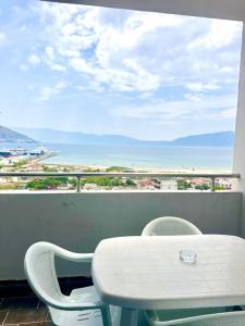 Landskap semula jadi dekat dengan apartmen