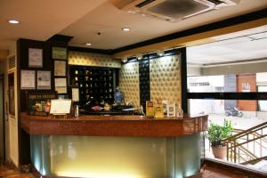 Vstupní hala nebo recepce v ubytování Lourdes Suites Makati powered by Cocotel