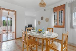 Część wypoczynkowa w obiekcie Villa Esmeralda by Abahana Villas