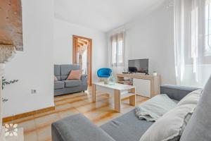Część wypoczynkowa w obiekcie Villa Esmeralda by Abahana Villas