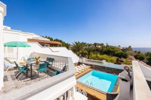 an aerial view of a villa with a swimming pool at Villa Ramos Uno in Puerto Calero