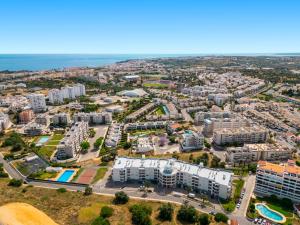 Γενική άποψη της πόλης Αλμπουφέιρα ή θέα της πόλης από  αυτό το διαμέρισμα