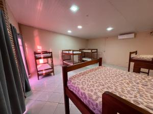 Ivy House Apart Hotel客房内的一张或多张床位