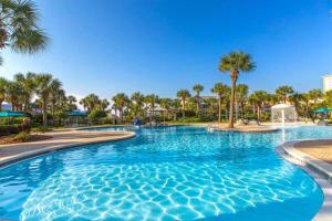 Bazén v ubytování Sterling Shores Beach Resort by Panhandle Getaways nebo v jeho okolí