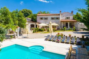 Πισίνα στο ή κοντά στο Villa Damiana