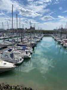 Gallery image of Cocon au coeur du port des Sables d'Olonne in Les Sables-dʼOlonne