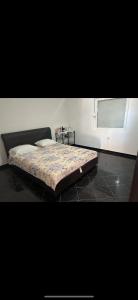 Ένα ή περισσότερα κρεβάτια σε δωμάτιο στο Agron apartments