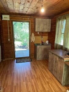 O bucătărie sau chicinetă la Cottage in Muashi, Svaneti