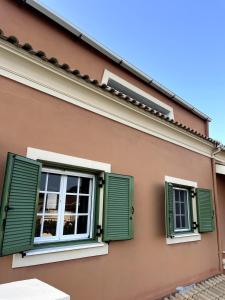 Budova, v ktorej sa vila nachádza