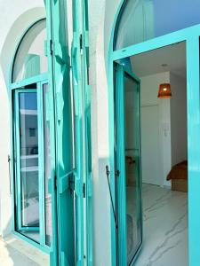 A fachada ou entrada de Sunset & Sage studio Santorini Resort