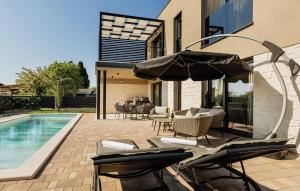 Bazén v ubytování Nice Home In Tar With Private Swimming Pool nebo v jeho okolí + 44 fotografií