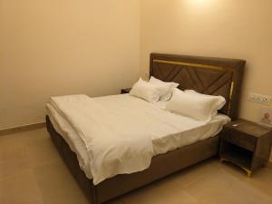 Postel nebo postele na pokoji v ubytování Modest Rooms By Libra