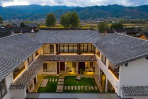 Üldine mäevaade või majutusasutusest 大理沙溪云喜七月精品客栈 Shaxi Ancient Town Yunxi Qiyue Guesthouse pildistatud vaade