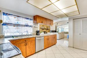 Gallery image of 6 Mi to Hudson Beach Port Richey Home with Patio! in Port Richey +16 photos