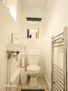 Gallery image of Thornton Road Lodge in Bradford +8 photos