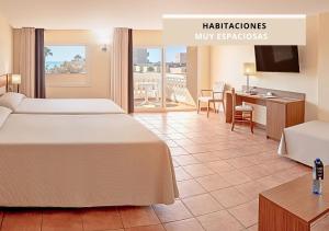 Postel nebo postele na pokoji v ubytování Hotel RH Casablanca Suites