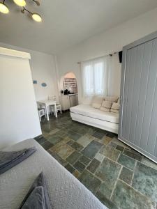 Gallery image of Ergina Studios in Ios Chora