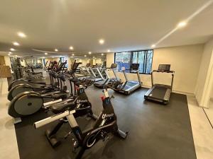 Palestra o centro fitness di HUNAB Roma Apt - Pool, Coworking and Gym NEW