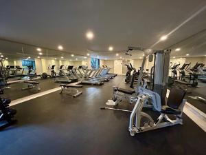 Palestra o centro fitness di HUNAB Roma Apt - Pool, Coworking and Gym NEW