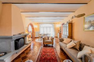 Χώρος καθιστικού στο Holiday Home Croce with Spa