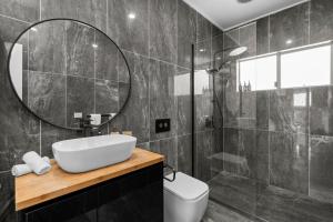 Bilik mandi di Azur Byron Bay