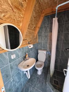 Koupelna v ubytování Guesthouse Nedajno