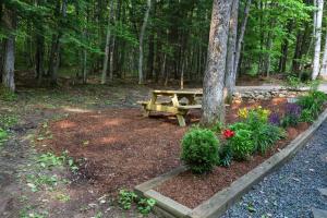 Photo de la galerie de l'établissement Cozy New Hampshire Retreat Near Attitash Mountain, à Bartlett
