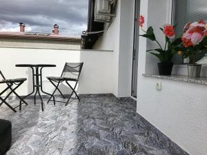 Balkón nebo terasa v ubytování Apartmani Jozić