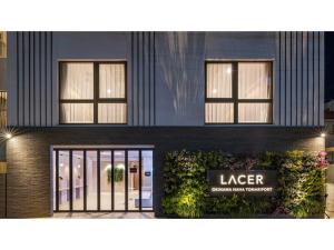 El edificio en el que está el hotel