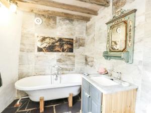 Ένα μπάνιο στο The Old Cornmill +32 φωτογραφίες