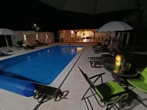 Bazén v ubytování Apartmani Jozić nebo v jeho okolí