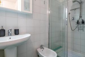 Bagno di Charm in Piazza Castello